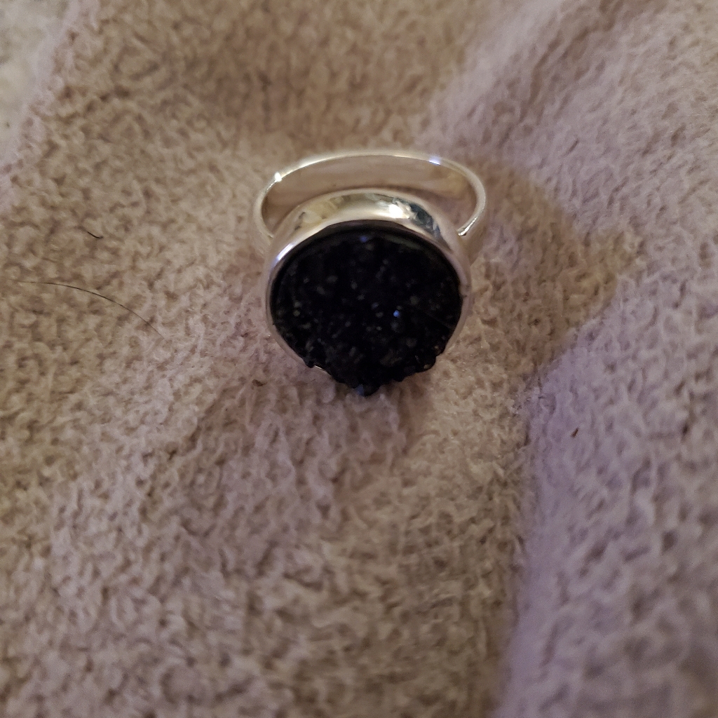 Silvertone Ring 10$